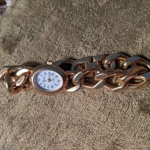 Gold colour watch style only